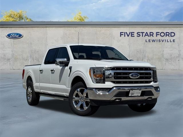 2023 Ford F-150 Lariat in Oxford White — front three-quarter view