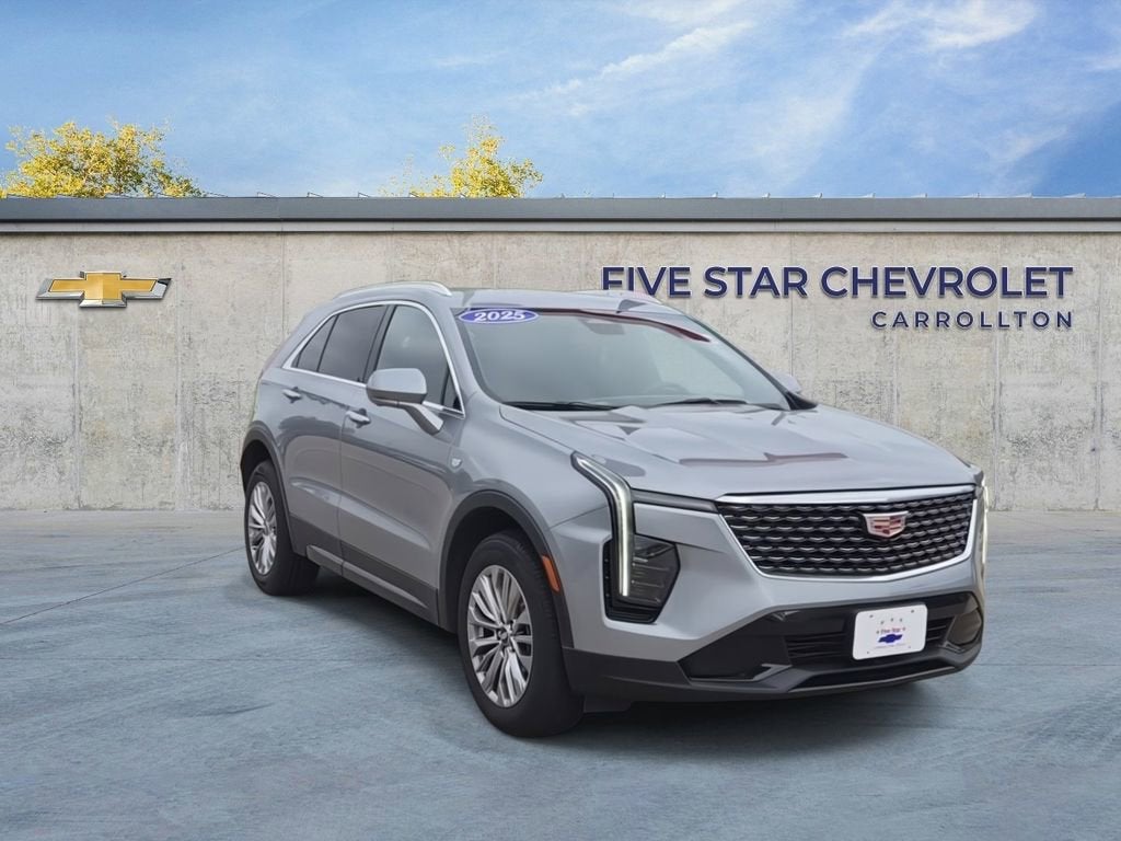 2025 Cadillac XT4 — side profile view