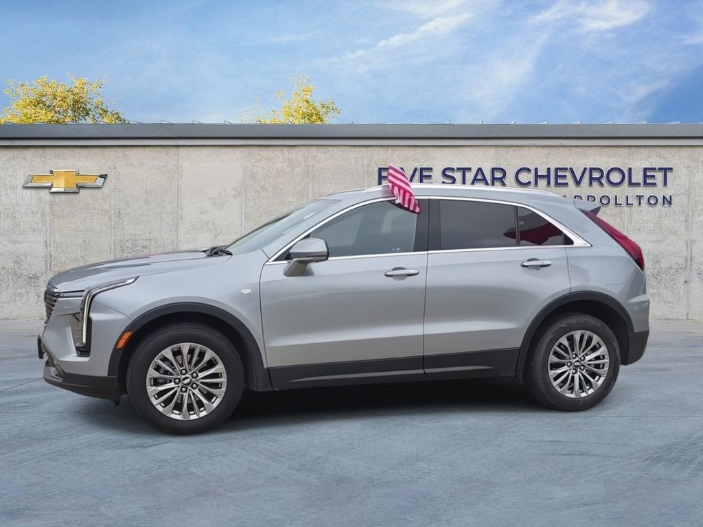 2025 Cadillac XT4 — interior view