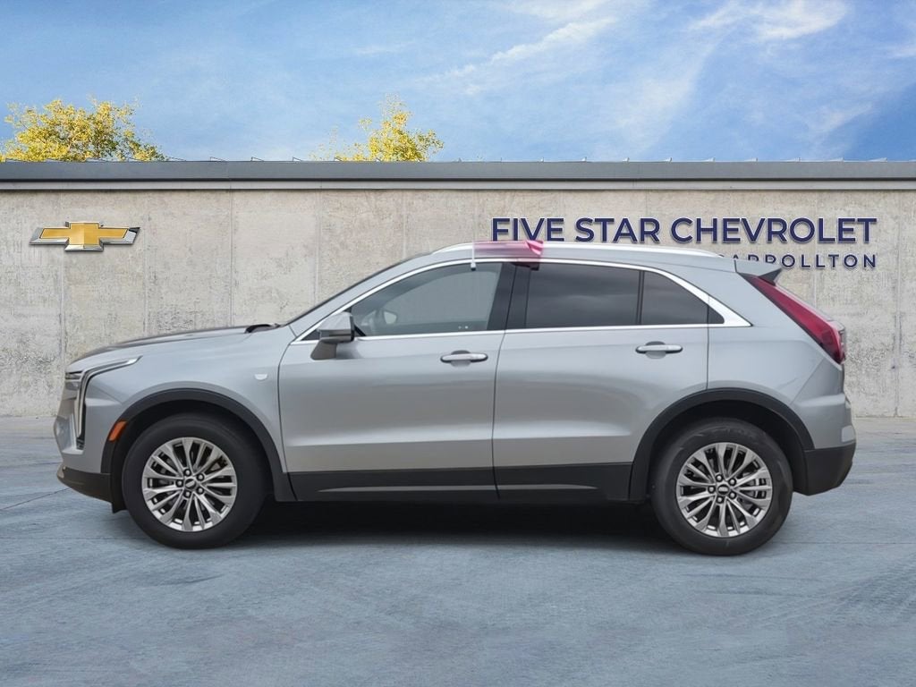 2025 Cadillac XT4 — detail view