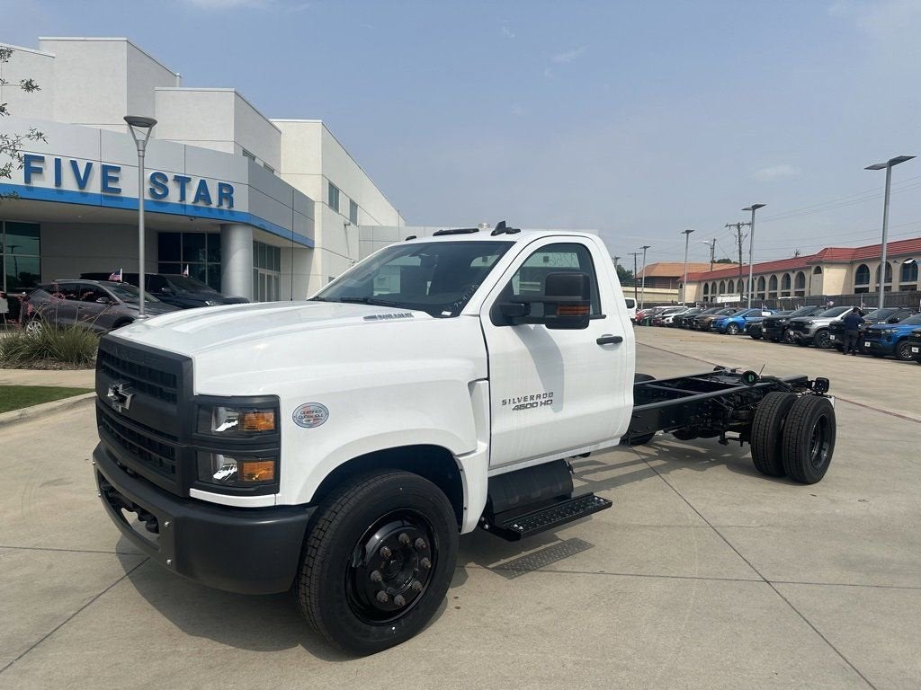 2023 Chevrolet Silverado 5500 HD