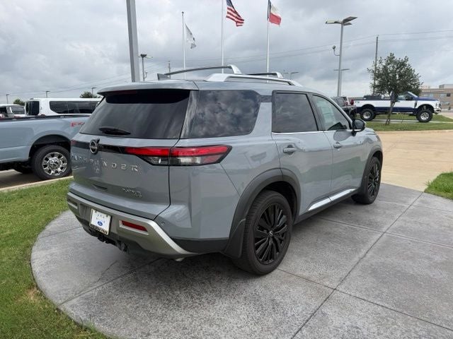 2023 Nissan Pathfinder — detail view